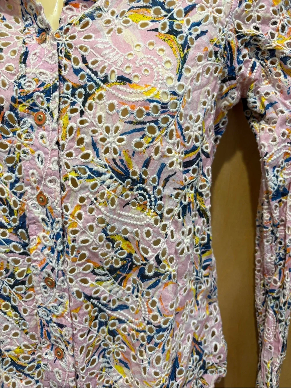 Robert Graham Patterned Eyelet Buttondown - Picture 4 of 7